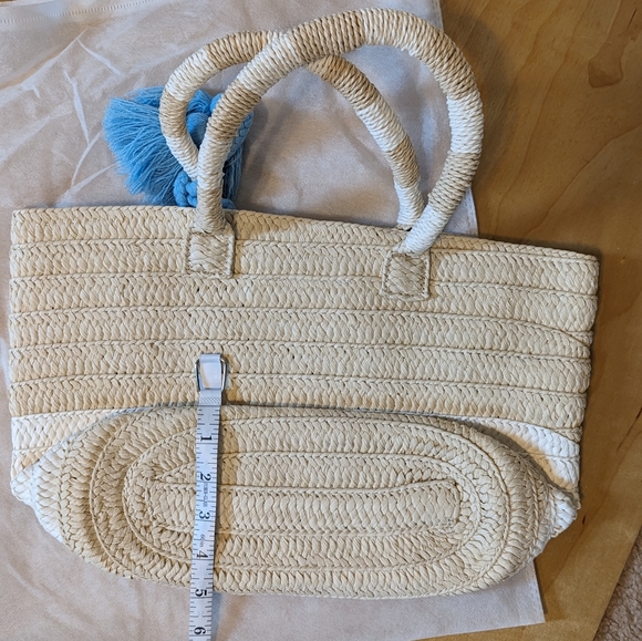 Altru Straw Bag - Picture 3 of 4